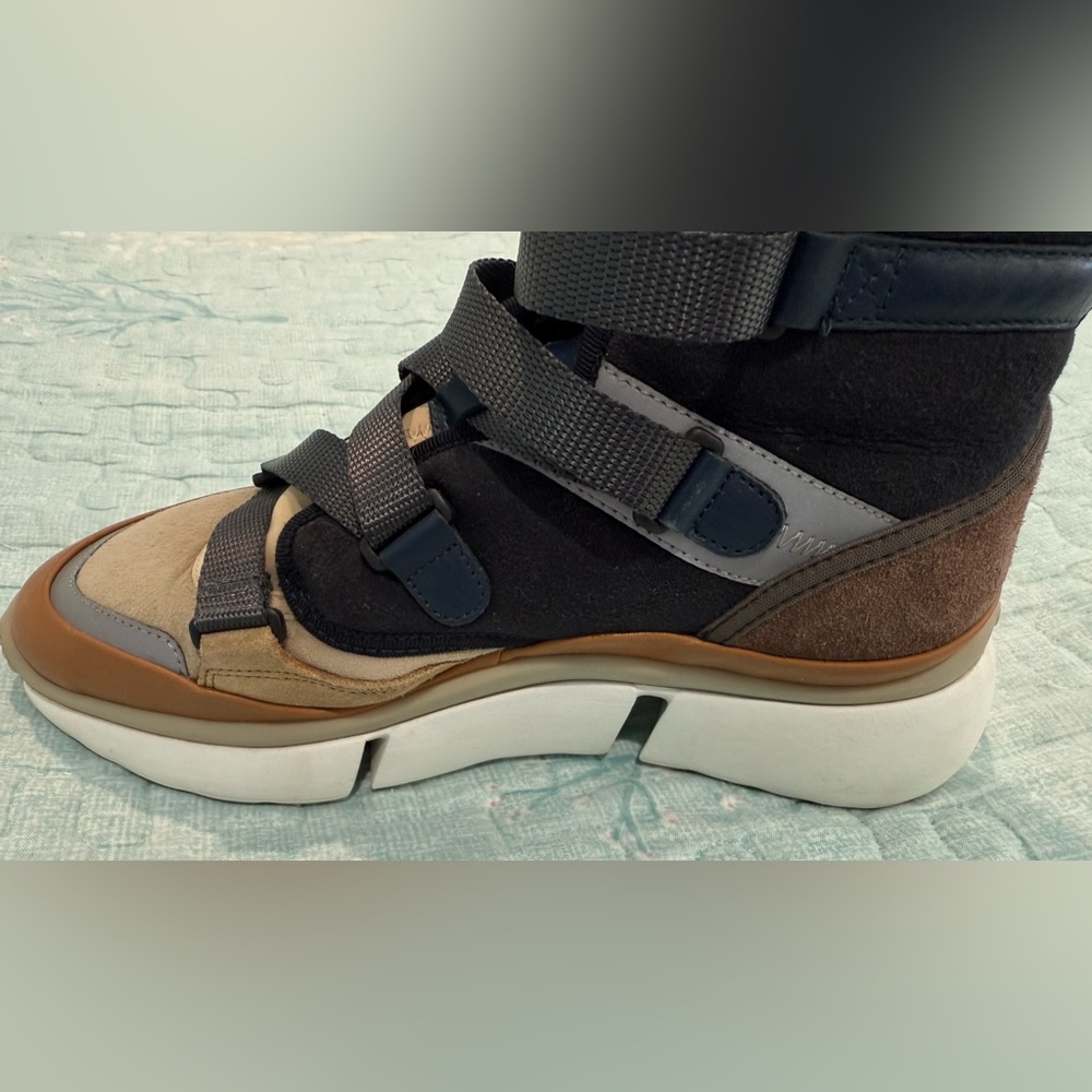 Chloé High-Top Sneakers 7 - Picture 15 of 16